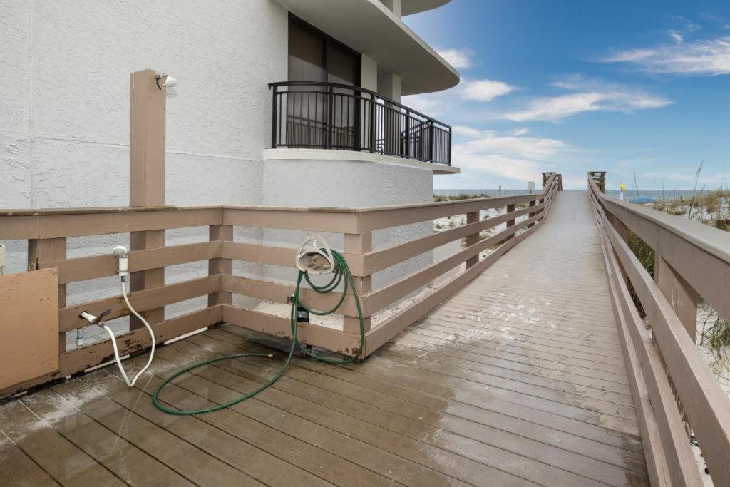 Nautilus 1201 - Gulf Front 2 Bedroom Huge Wrap Around Balcony 2Nd Floor! شاطئ فورت والتون المظهر الخارجي الصورة